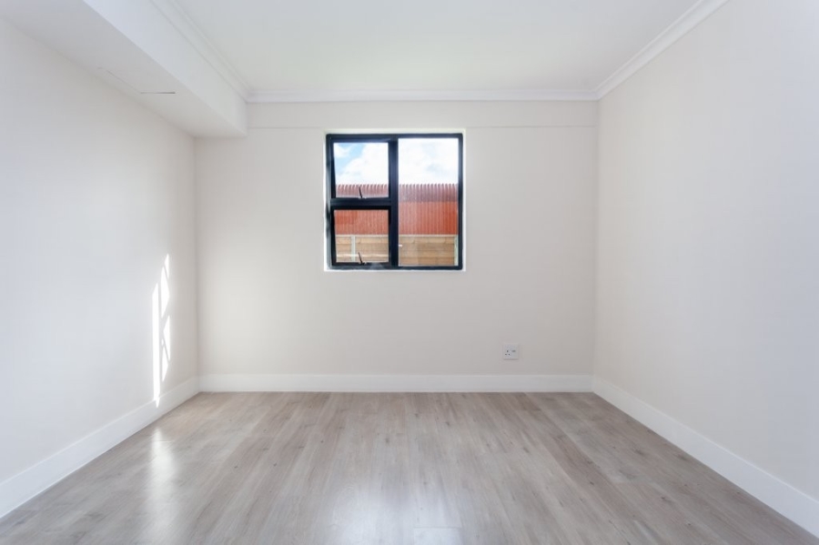 2 Bedroom Property for Sale in Zonnebloem Western Cape